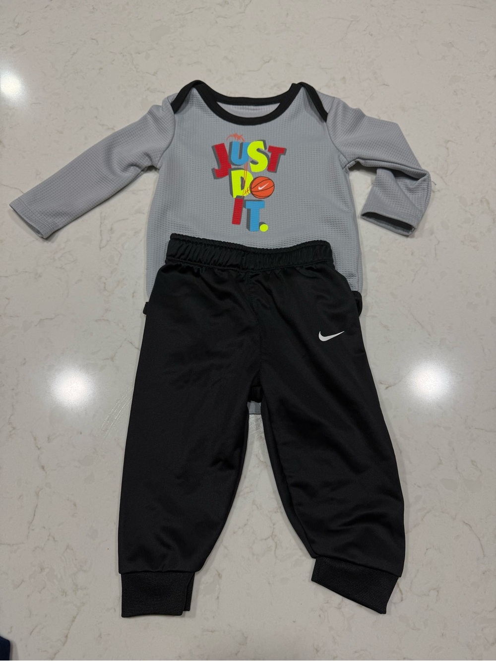 Nike Top and Jogger Set, new without tags